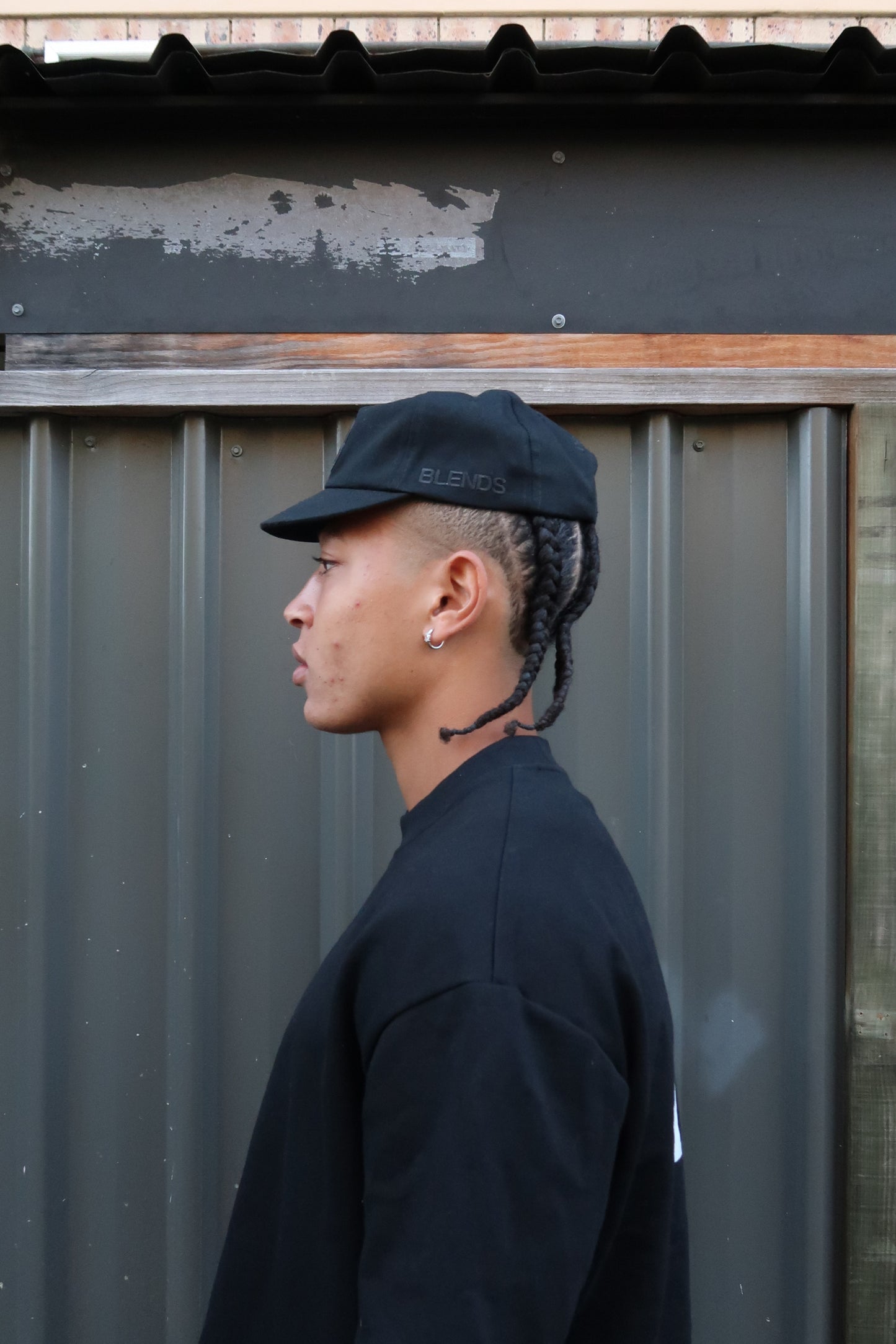 espresso "B" hat