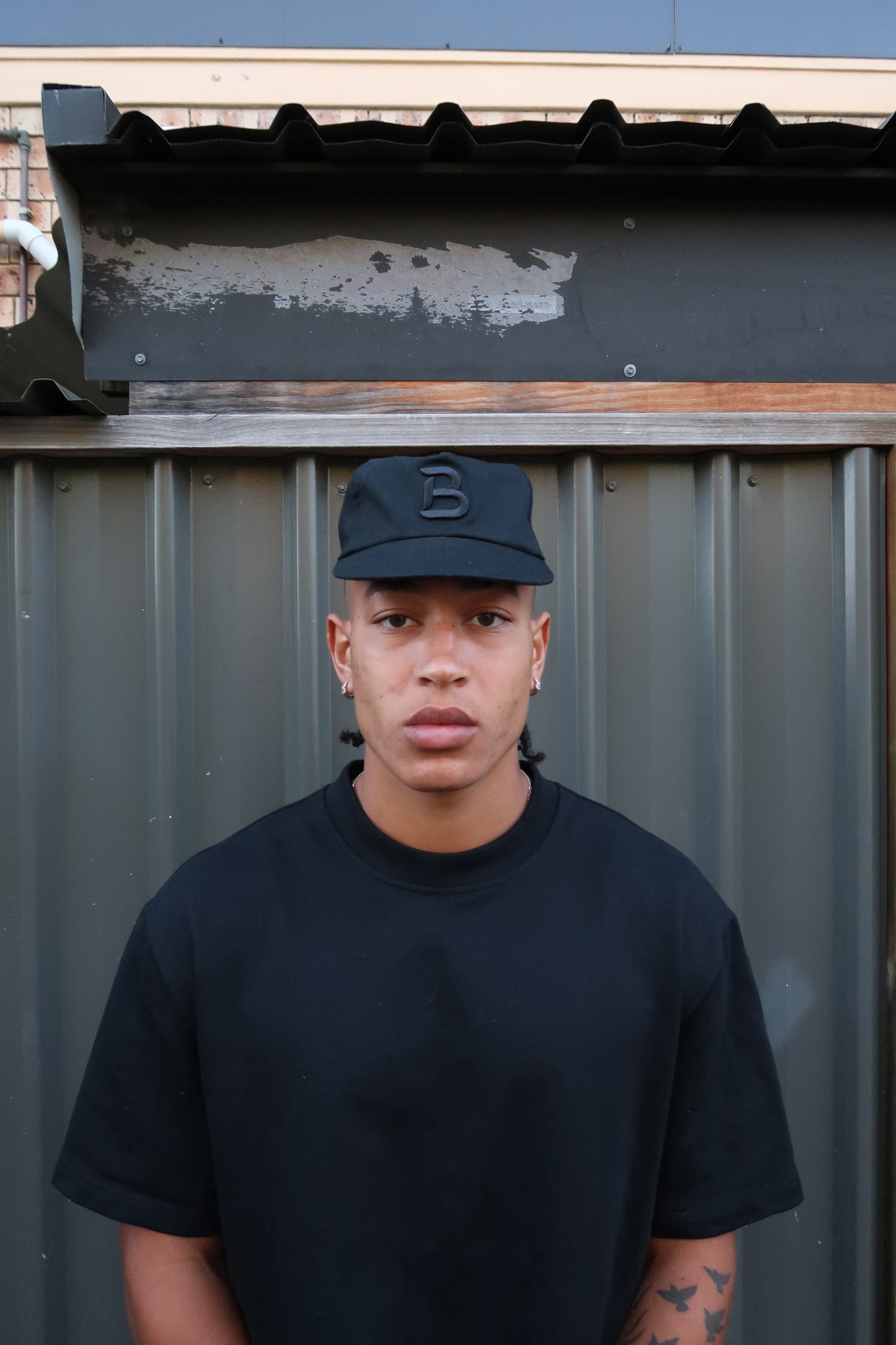 espresso "B" hat